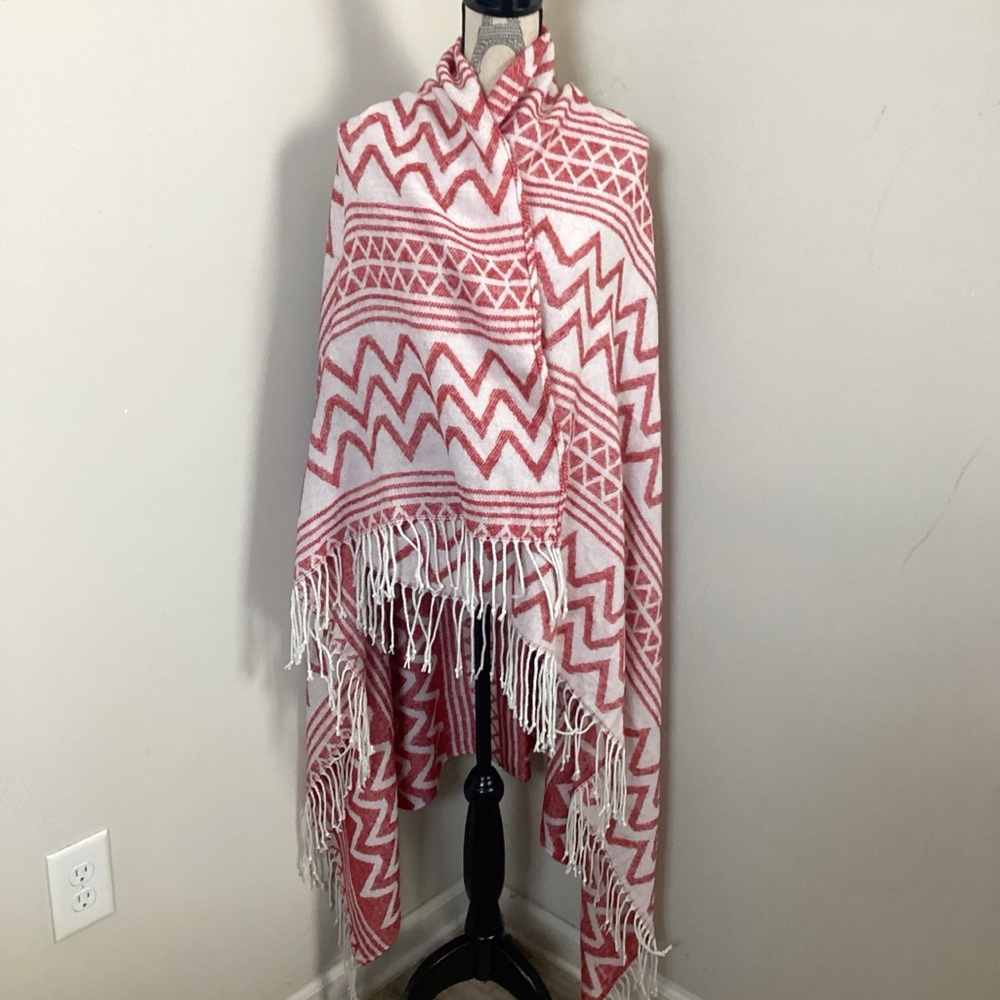 Americana Red White Chevron Throw with Fringes